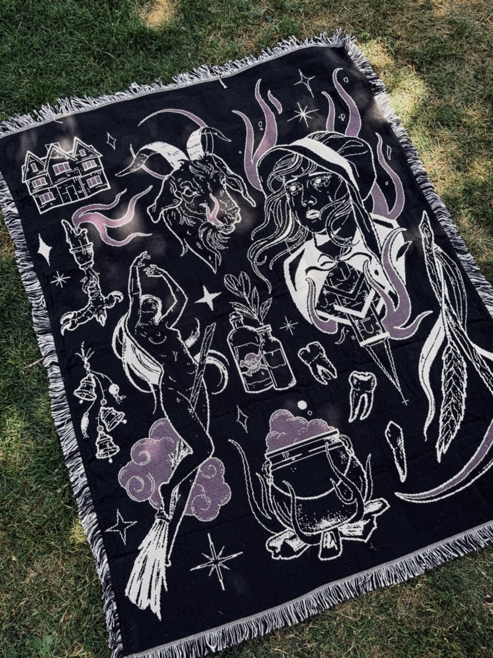 Mystic Witch Tarot Tapestry Blanket - Black & Lavender